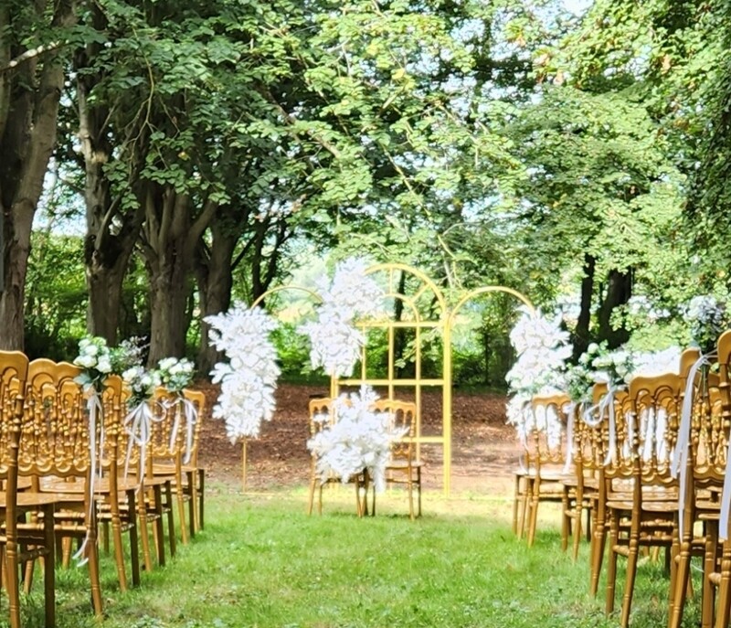 Location Trio arches dorés