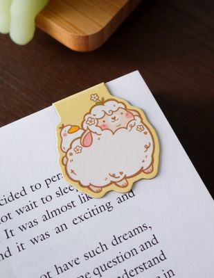 Daisy Duck Chonk Magnetic Bookmark