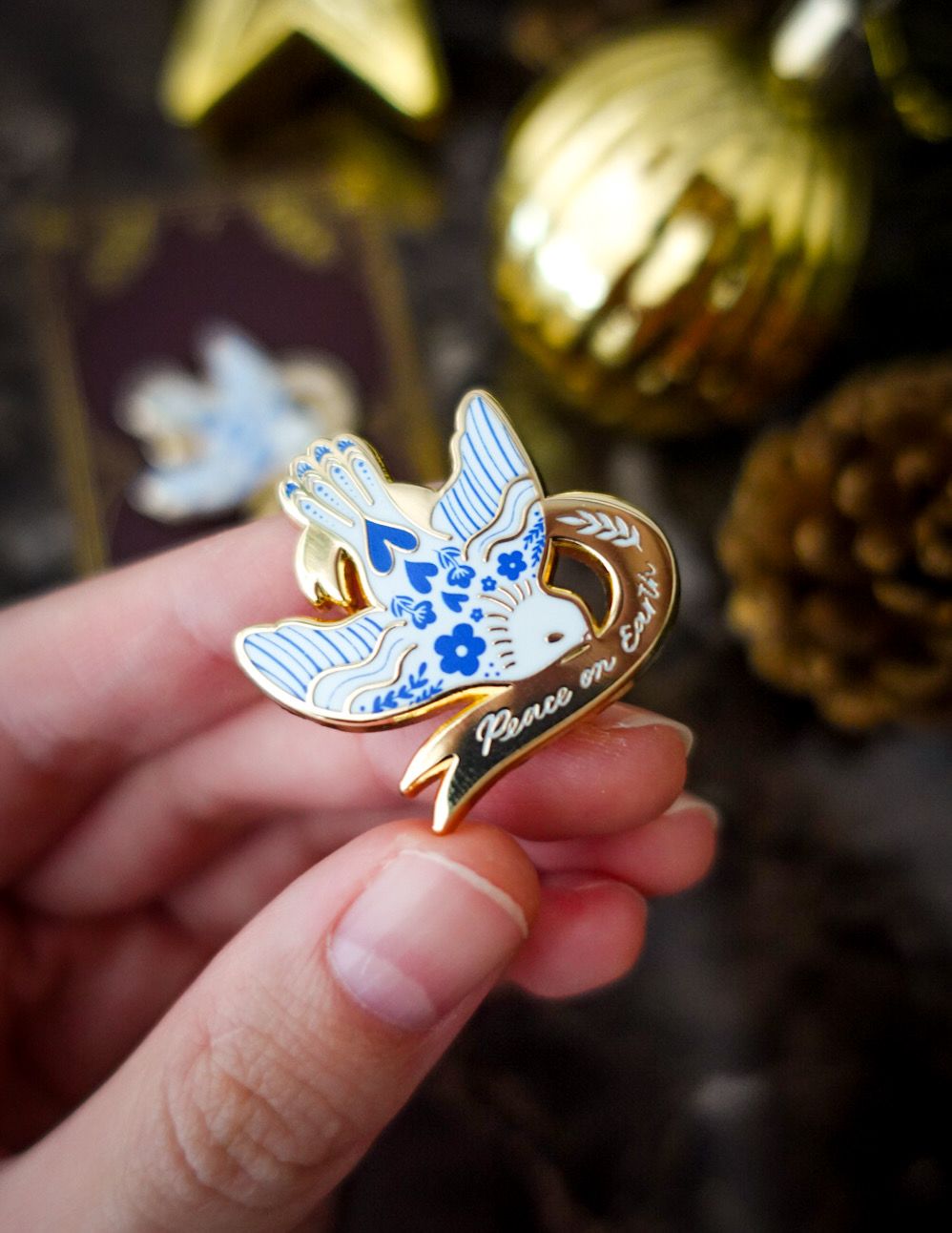 ⁠Luke 2:14 (Peace on Earth) Enamel Pin