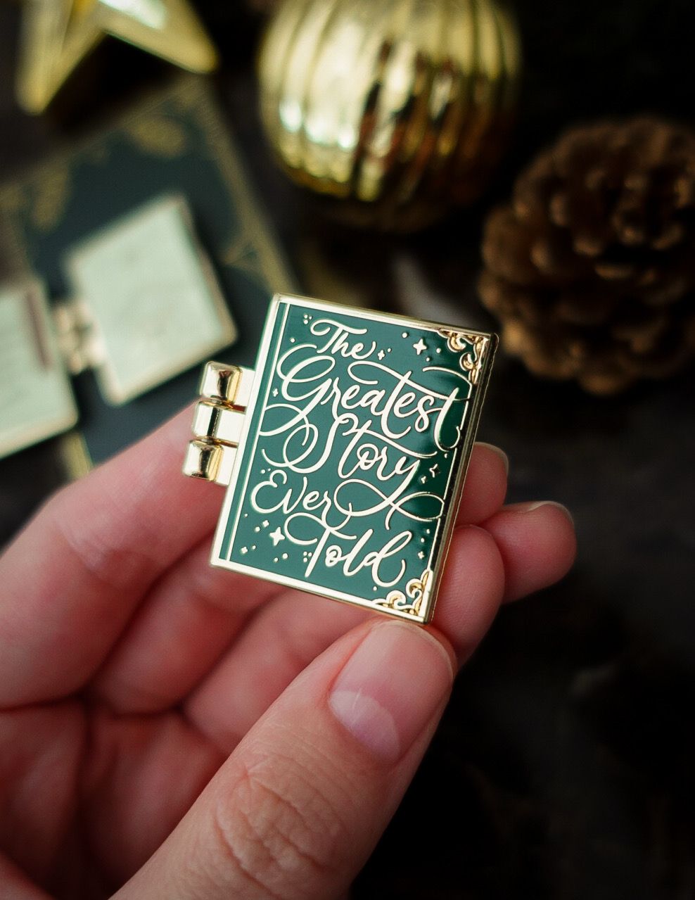 ⁠Isaiah 9:6 (Greatest Story Ever Told) Hinge Enamel Pin