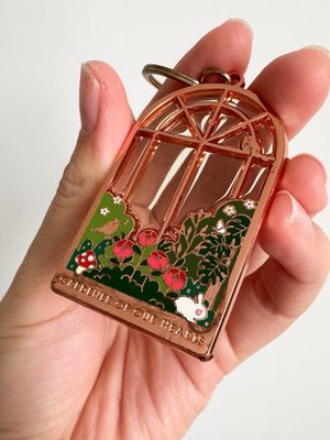 <C-GRADE> GARDENER OF OUR HEARTS Keychain