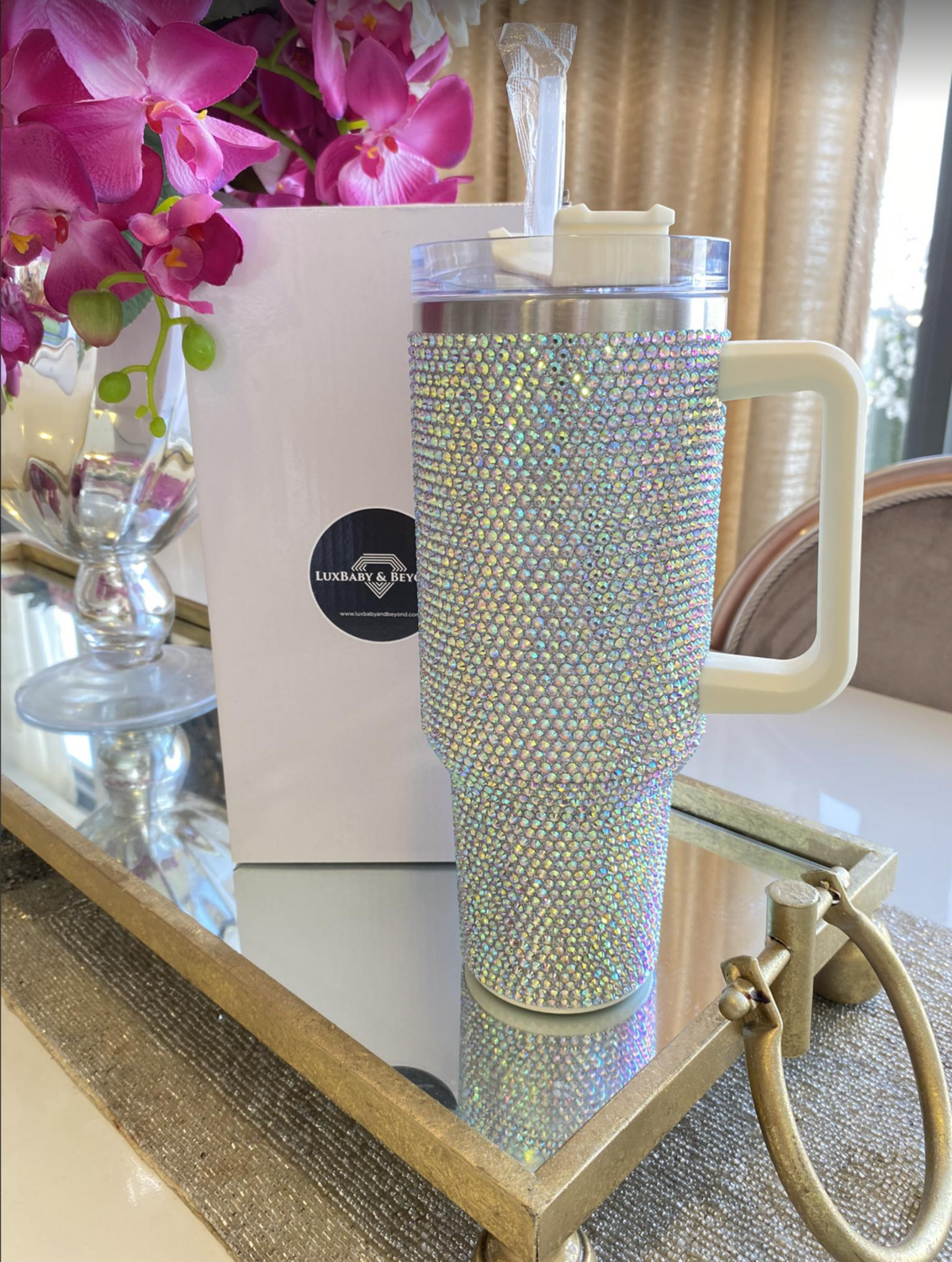𝗟𝘂𝘅𝘂𝗿𝘆 𝗛𝗮𝗻𝗱𝗰𝗿𝗮𝗳𝘁𝗲𝗱 𝗟𝘂𝘅𝘂𝗿𝘆 𝗧𝘂𝗺𝗯𝗹𝗲𝗿 - Crafted for Elegance and Functionality, A Pregnancy Essential ( WHITE AD)