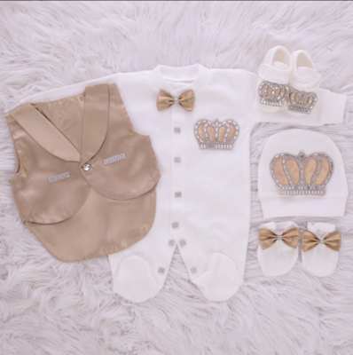 Luxury handmade 5-piece baby boy hospital exit outfit  ( Silver crown )