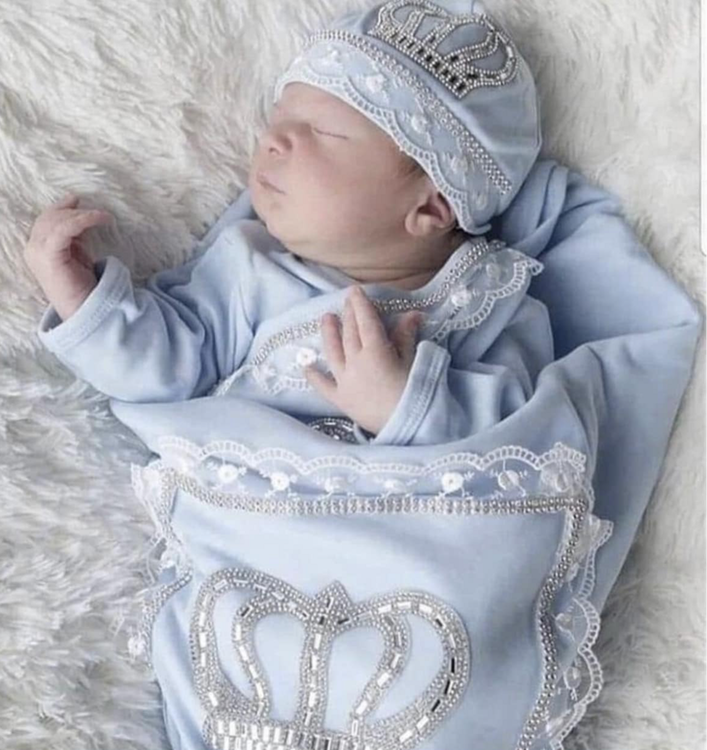 Handmade 𝗟𝘂𝘅𝘂𝗿𝘆 𝗡𝗲𝘄𝗯𝗼𝗿𝗻 Home Welcoming 5-Piece set ( Baby blue  / silver crown)