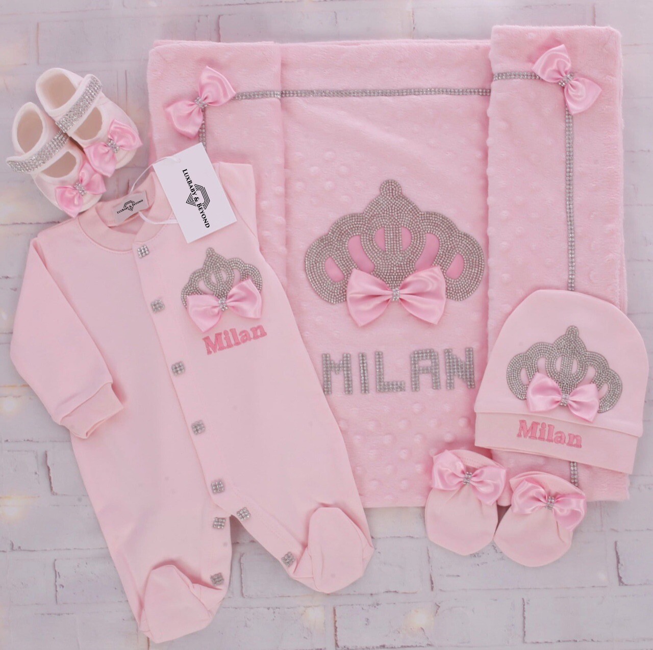 Handmade 𝗟𝘂𝘅𝘂𝗿𝘆 𝗡𝗲𝘄𝗯𝗼𝗿𝗻 Home Welcoming 5-Piece set ( Pink bow / Silver
