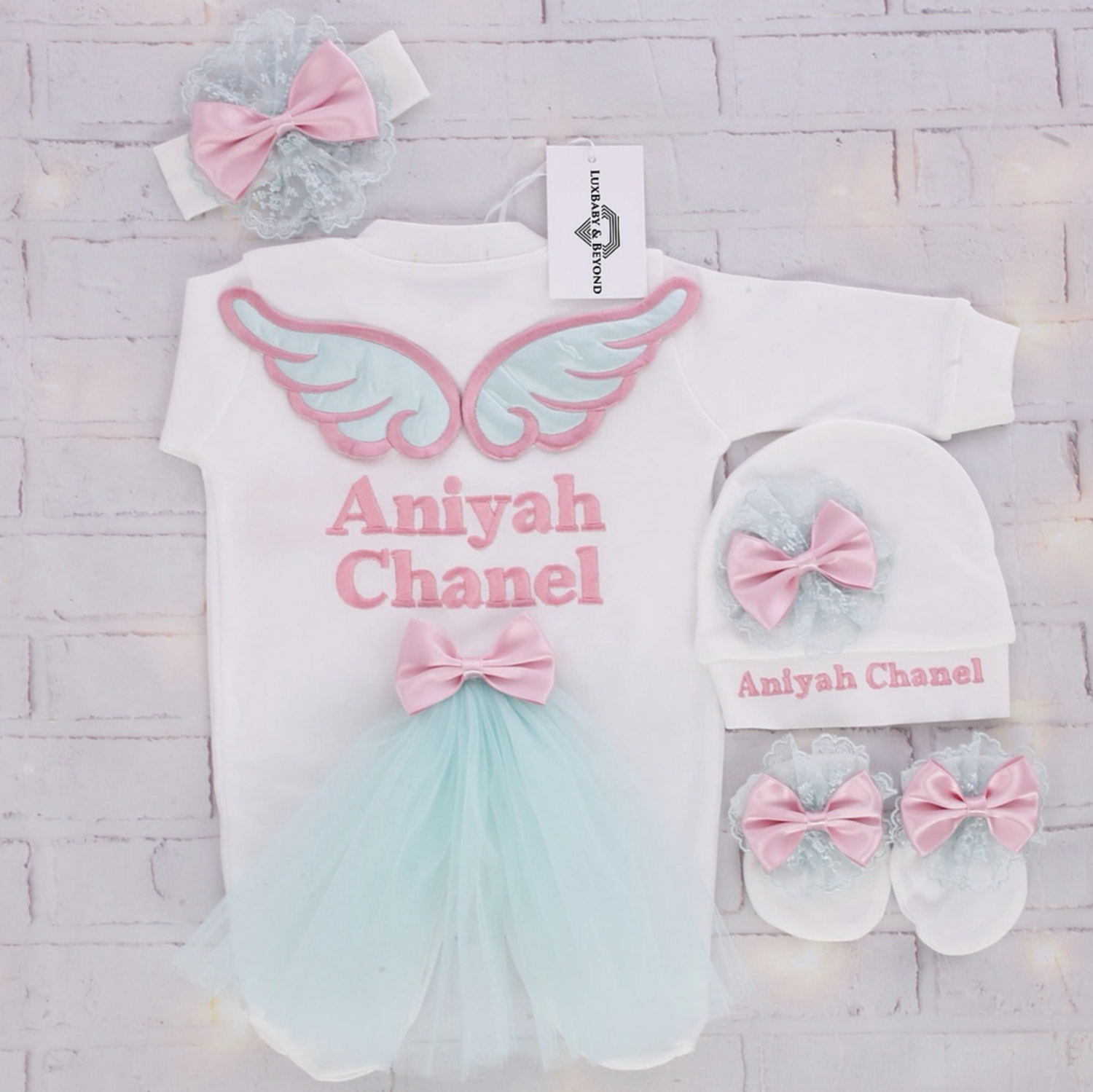 𝗟𝘂𝘅𝘂𝗿𝘆 𝗡𝗲𝘄𝗯𝗼𝗿𝗻 Home Welcoming 4-Piece set ( Pink and pastel green bow)