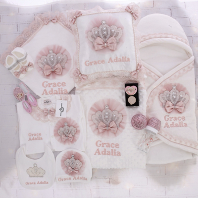 Handmade 𝗟𝘂𝘅𝘂𝗿𝘆 𝗡𝗲𝘄𝗯𝗼𝗿𝗻 Home Welcoming12-Piece set ( blush pink lace with pearl crown)