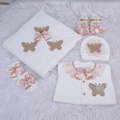 Handmade 𝗟𝘂𝘅𝘂𝗿𝘆 𝗡𝗲𝘄𝗯𝗼𝗿𝗻 Home Welcoming 5-Piece set ( Blush Lace  / Golden butterfly)