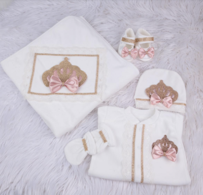 Handmade 𝗟𝘂𝘅𝘂𝗿𝘆 𝗡𝗲𝘄𝗯𝗼𝗿𝗻 Home Welcoming 5-Piece set ( white Lace  /Golden crown/ blush bow )