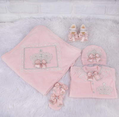 Handmade 𝗟𝘂𝘅𝘂𝗿𝘆 𝗡𝗲𝘄𝗯𝗼𝗿𝗻 Home Welcoming 5-Piece set ( white Lace  /pearl crown/blush bow )