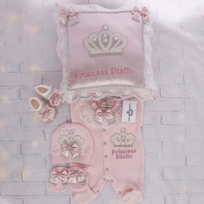 Handmade 𝗟𝘂𝘅𝘂𝗿𝘆 𝗡𝗲𝘄𝗯𝗼𝗿𝗻 Home Welcoming 5-Piece set ( Blush pink bow and pearl crown)