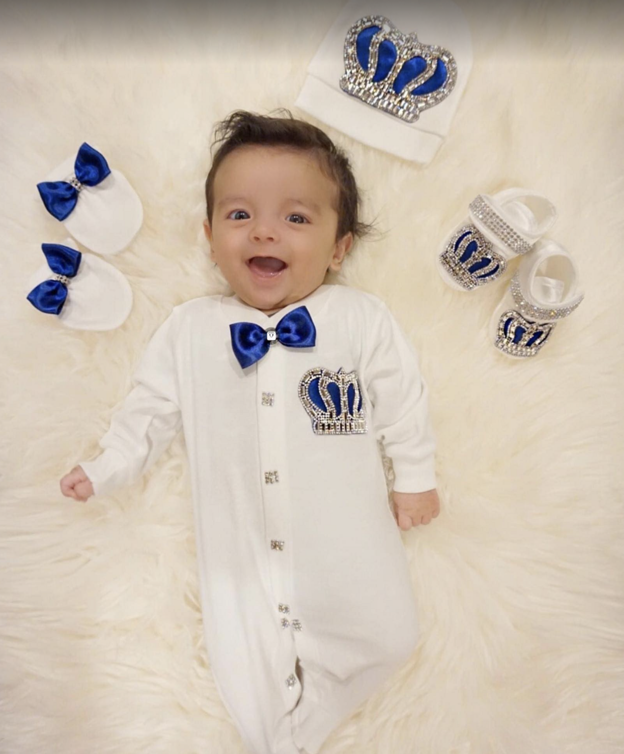 𝗟𝘂𝘅𝘂𝗿𝘆 𝗡𝗲𝘄𝗯𝗼𝗿𝗻 Home Welcoming 4-Piece set (Royal Blue)