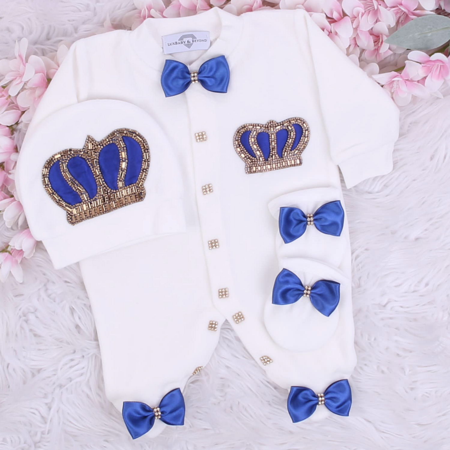 𝗟𝘂𝘅𝘂𝗿𝘆 𝗡𝗲𝘄𝗯𝗼𝗿𝗻 Home Welcoming 3-Piece VELVET set ( Royal bow, golden crown)