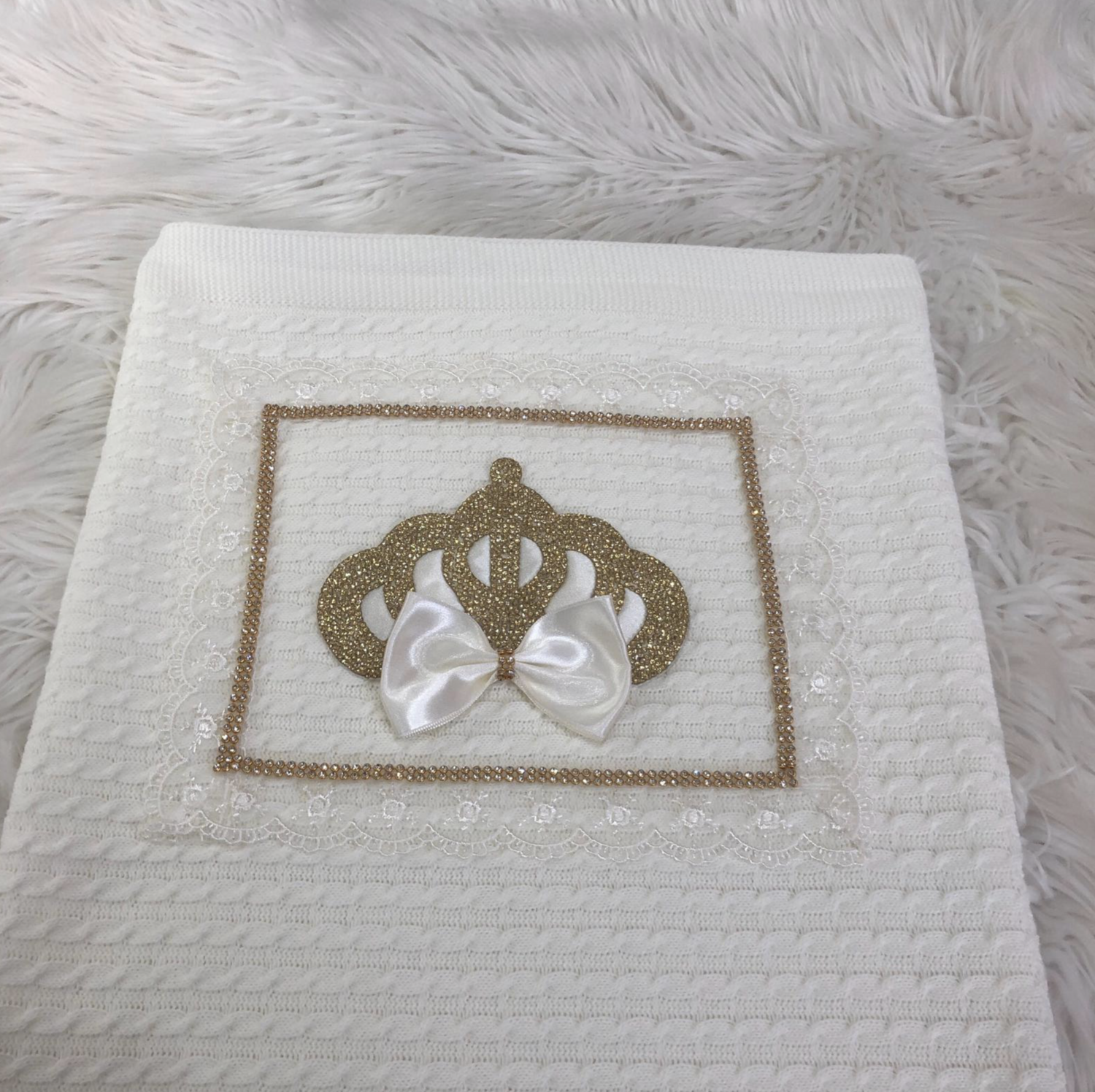 White Receiving Blanket (white bow &amp; golden crown)