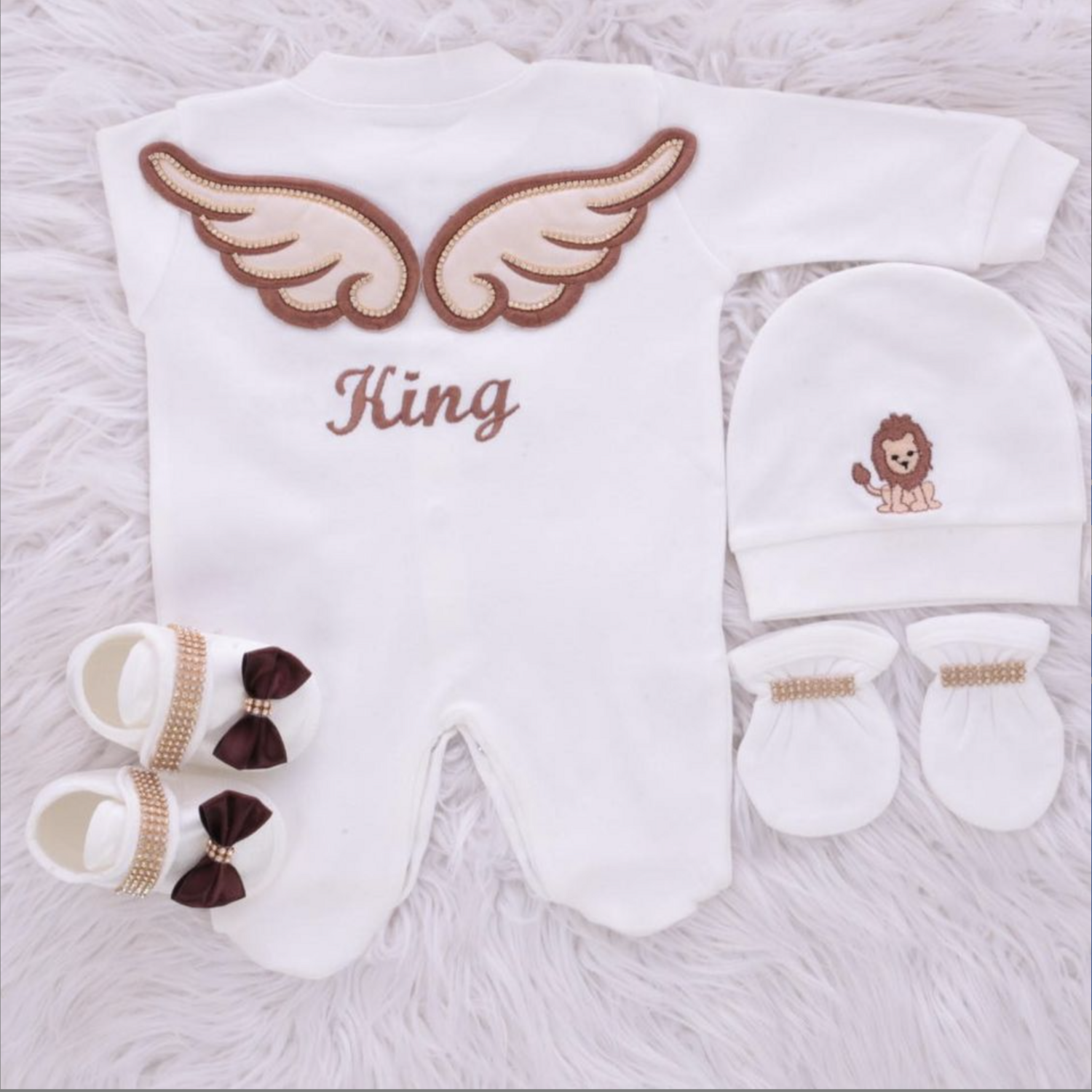Handmade 𝗟𝘂𝘅𝘂𝗿𝘆 𝗡𝗲𝘄𝗯𝗼𝗿𝗻 baby boy Home Welcoming 5-Piece set ( Lion )
