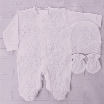 Handmade white LUXE Velvet 𝗡𝗲𝘄𝗯𝗼𝗿𝗻 Home Welcoming 3-Piece set