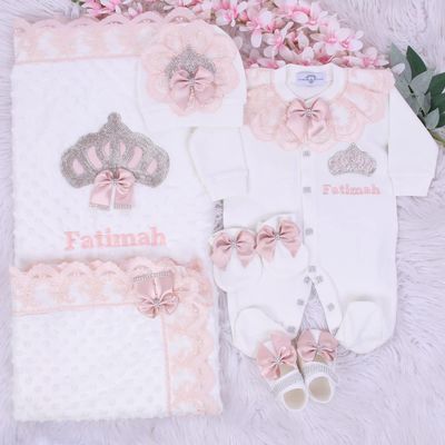 Handmade 𝗟𝘂𝘅𝘂𝗿𝘆 𝗡𝗲𝘄𝗯𝗼𝗿𝗻 Home Welcoming 5-Piece set ( blush lace)