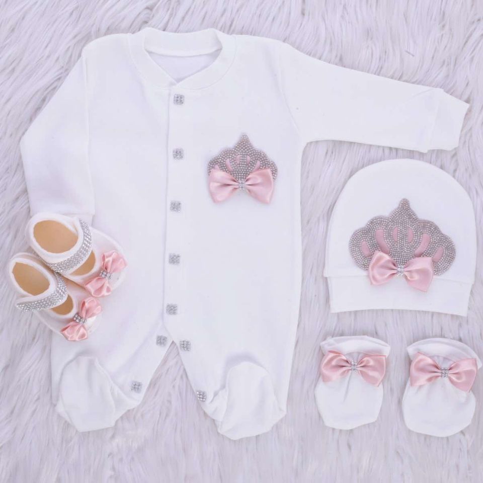 Handmade 𝗟𝘂𝘅𝘂𝗿𝘆 𝗡𝗲𝘄𝗯𝗼𝗿𝗻 Home Welcoming 4-Piece set ( blush bow silver crown)- Custom Link ( No shoes)