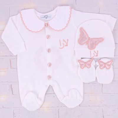 Handmade 𝗟𝘂𝘅𝘂𝗿𝘆 𝗡𝗲𝘄𝗯𝗼𝗿𝗻 Home Welcoming 3-Piece set ( pink butterfly)
