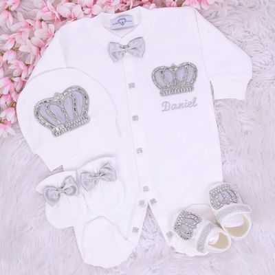 𝗟𝘂𝘅𝘂𝗿𝘆 𝗡𝗲𝘄𝗯𝗼𝗿𝗻 Home Welcoming 4-Piece 𝗢𝘂𝘁𝗳𝗶𝘁 (Grey bow with Silver Crown)