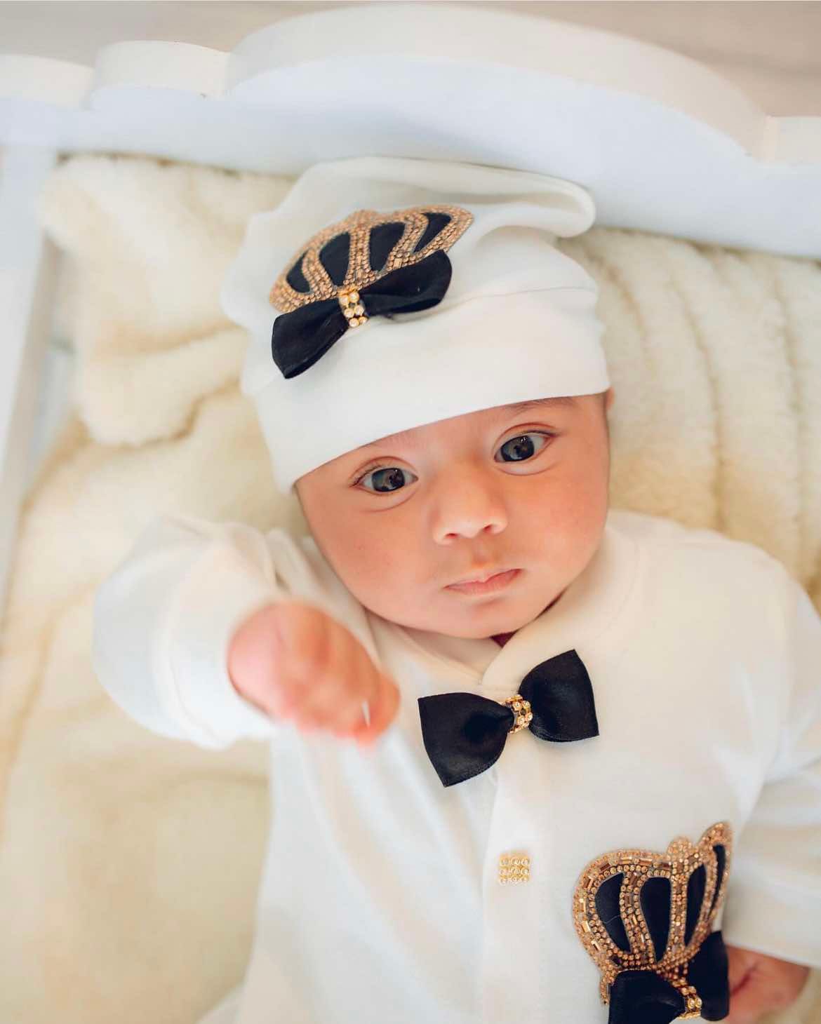 Newborn home welcoming 4 pcs Set (White &amp; Black)