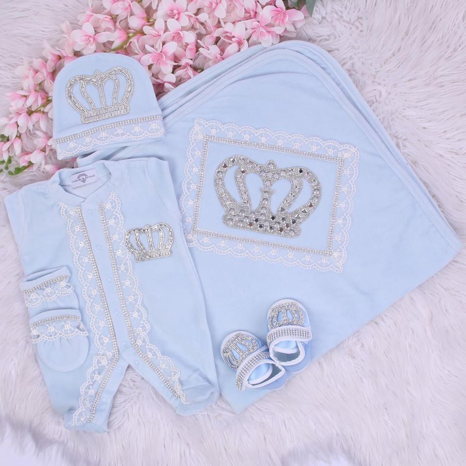 Handmade 𝗟𝘂𝘅𝘂𝗿𝘆 𝗡𝗲𝘄𝗯𝗼𝗿𝗻 Home Welcoming 5-Piece set ( Baby blue  / silver crown)