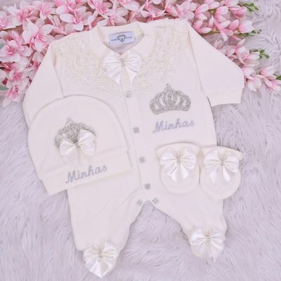 Handmade 𝗟𝘂𝘅𝘂𝗿𝘆 𝗡𝗲𝘄𝗯𝗼𝗿𝗻 Home Welcoming 3-Piece set ( White bow silver crown)