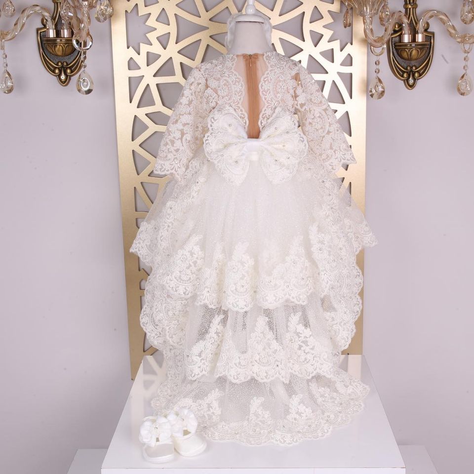 Luxurious high low white dress with headband and shoes ( White)