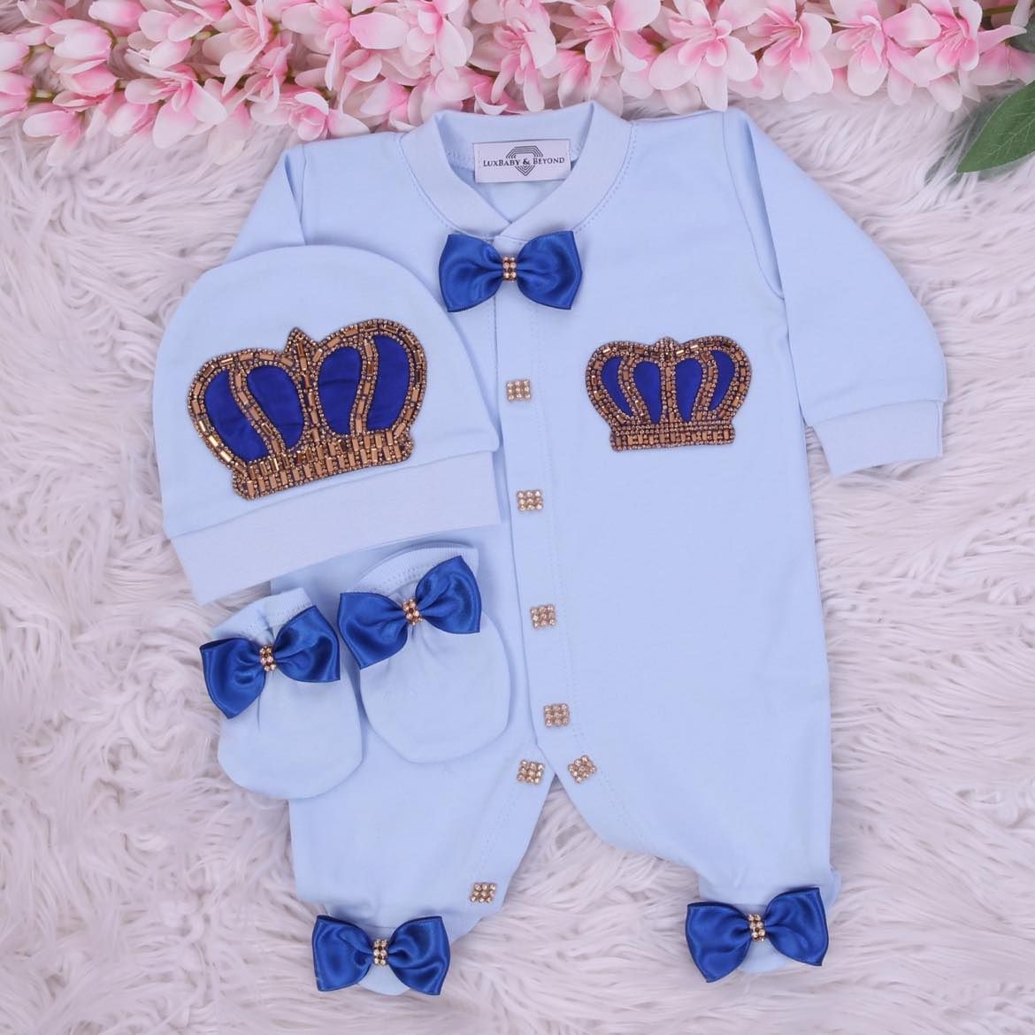 Handmade luxury Newborn Home Welcoming 4-Piece set ( Royal Blue bow , silver crown) With Blanket
