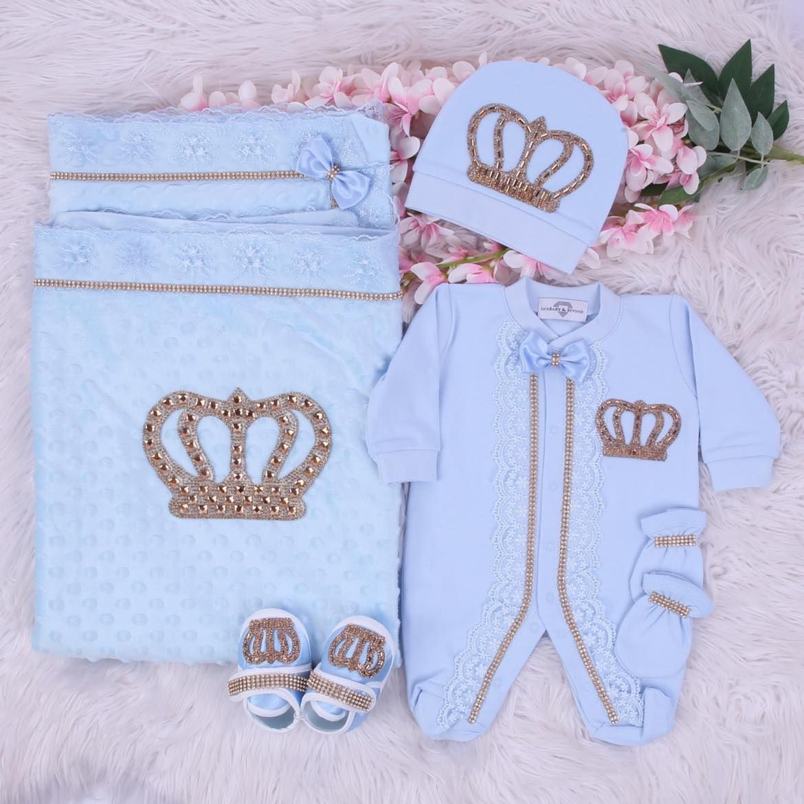 Handmade luxury Newborn Home Welcoming 5-Piece set ( Blue bow, Golden crown) With Shoes and Velvet soft Blanket