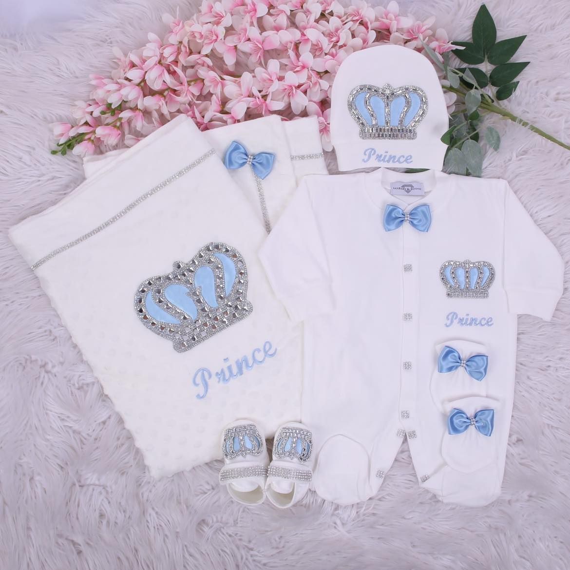 Handmade luxury Newborn Home Welcoming 5-Piece set with Shoes and Velvet Blanket - PRINCE Embroidery
