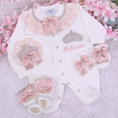𝗟𝘂𝘅𝘂𝗿𝘆 𝗡𝗲𝘄𝗯𝗼𝗿𝗻 Home Welcoming 4-Piece 𝗢𝘂𝘁𝗳𝗶𝘁 ( Blush lace with silver Crown)