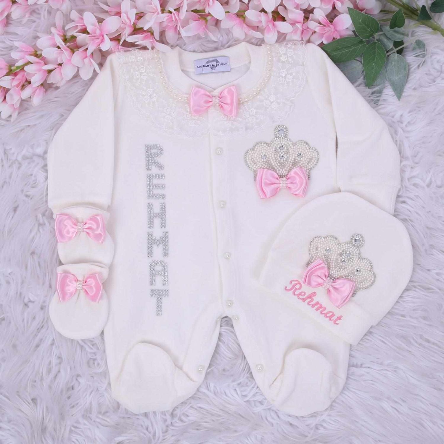 𝗟𝘂𝘅𝘂𝗿𝘆 𝗡𝗲𝘄𝗯𝗼𝗿𝗻 Home Welcoming 3-Piece  set ( pink bow, pearl crown)