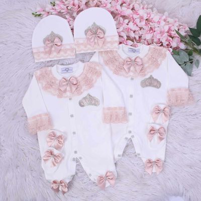 Handmade 𝗟𝘂𝘅𝘂𝗿𝘆 𝗡𝗲𝘄𝗯𝗼𝗿𝗻 Home Welcoming 3-Piece set ( blush lace)