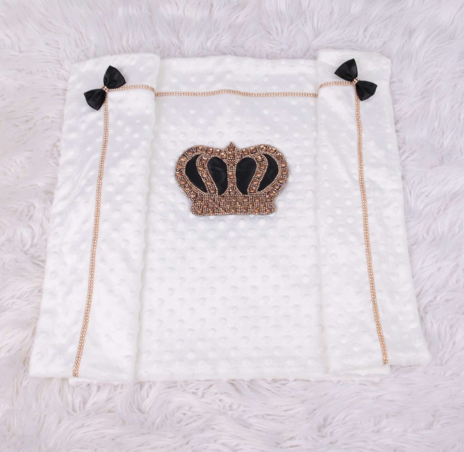 White Soft Velvet Receiving Blanket (Black Bow &amp; Golden crown)