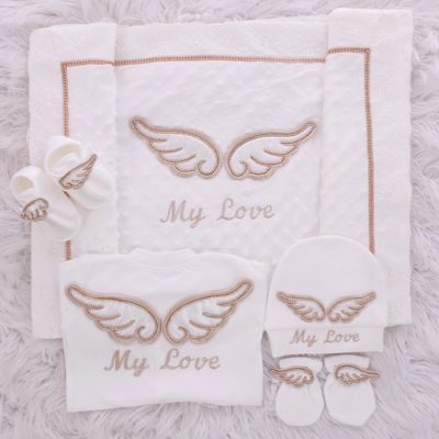 𝗟𝘂𝘅𝘂𝗿𝘆 𝗡𝗲𝘄𝗯𝗼𝗿𝗻 Home Welcoming 4-Piece 𝗢𝘂𝘁𝗳𝗶𝘁 ( angel wings - golden/beige)