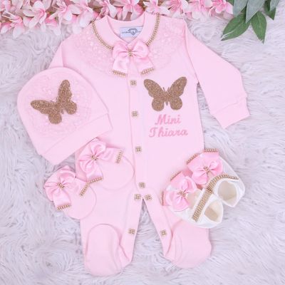 𝗟𝘂𝘅𝘂𝗿𝘆 𝗡𝗲𝘄𝗯𝗼𝗿𝗻 Home Welcoming 4-Piece set( golden butterfly, pink bow )