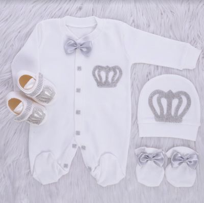 𝗟𝘂𝘅𝘂𝗿𝘆 𝗡𝗲𝘄𝗯𝗼𝗿𝗻 Home Welcoming 4-Piece set ( grey bow, silver crown)