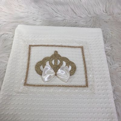 White Receiving Blanket (white bow & golden crown) White Receiving Blanket (white bow & golden crown)