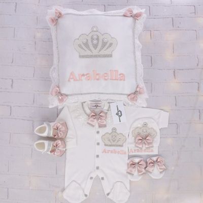 Handmade 𝗟𝘂𝘅𝘂𝗿𝘆 𝗡𝗲𝘄𝗯𝗼𝗿𝗻 Home Welcoming 5-Piece set ( blush pink bow, white lace , pearl crown)