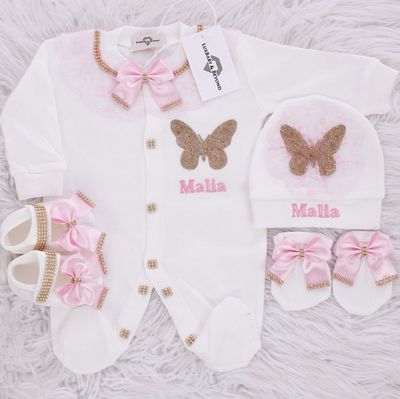 𝗟𝘂𝘅𝘂𝗿𝘆 𝗡𝗲𝘄𝗯𝗼𝗿𝗻 Home Welcoming 4-Piece set (golden butterfly, pink  lace, pink bow)