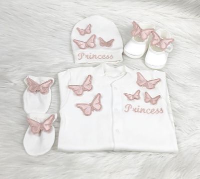 𝗟𝘂𝘅𝘂𝗿𝘆 𝗡𝗲𝘄𝗯𝗼𝗿𝗻 home welcoming 4-Piece set ( pink butterfly)