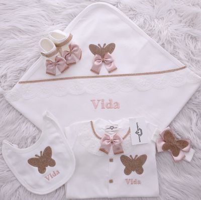 Handmade 𝗟𝘂𝘅𝘂𝗿𝘆 𝗡𝗲𝘄𝗯𝗼𝗿𝗻 Home Welcoming 5-Piece set (Golden butterfly, white lace, blush bow / Silver