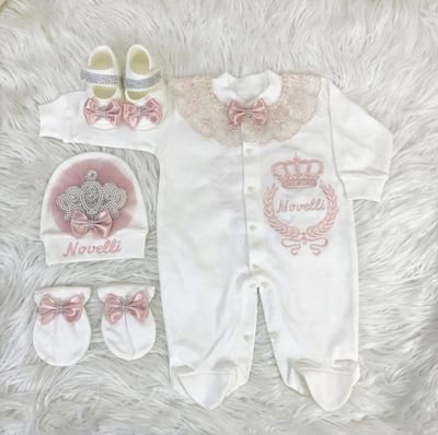𝗟𝘂𝘅𝘂𝗿𝘆 𝗡𝗲𝘄𝗯𝗼𝗿𝗻 home welcoming/ christening 4-Piece set (blush pink lace, blush pink bow, pearl crown )