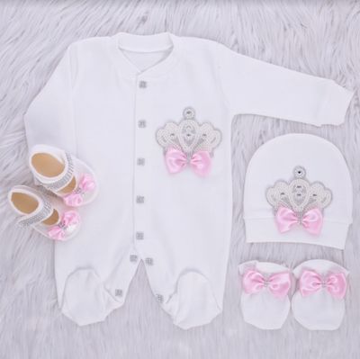 𝗟𝘂𝘅𝘂𝗿𝘆 𝗡𝗲𝘄𝗯𝗼𝗿𝗻 Home Welcoming 4-Piece set ( pink bow, pearl crown)