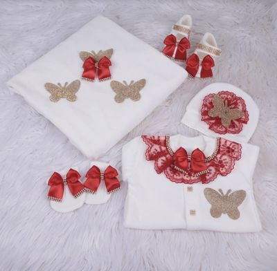 Handmade 𝗟𝘂𝘅𝘂𝗿𝘆 𝗡𝗲𝘄𝗯𝗼𝗿𝗻 Home Welcoming 5-Piece set ( Red Lace  / Golden butterfly)