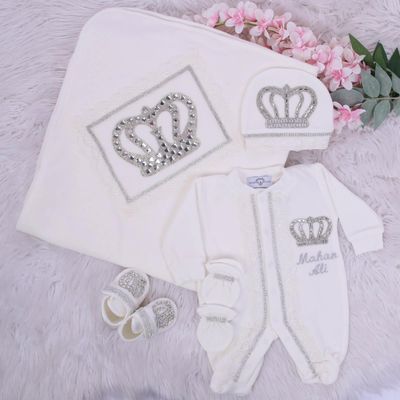 Handmade 𝗟𝘂𝘅𝘂𝗿𝘆 𝗡𝗲𝘄𝗯𝗼𝗿𝗻 Home Welcoming 5-Piece set ( White Lace  /Silver crown)