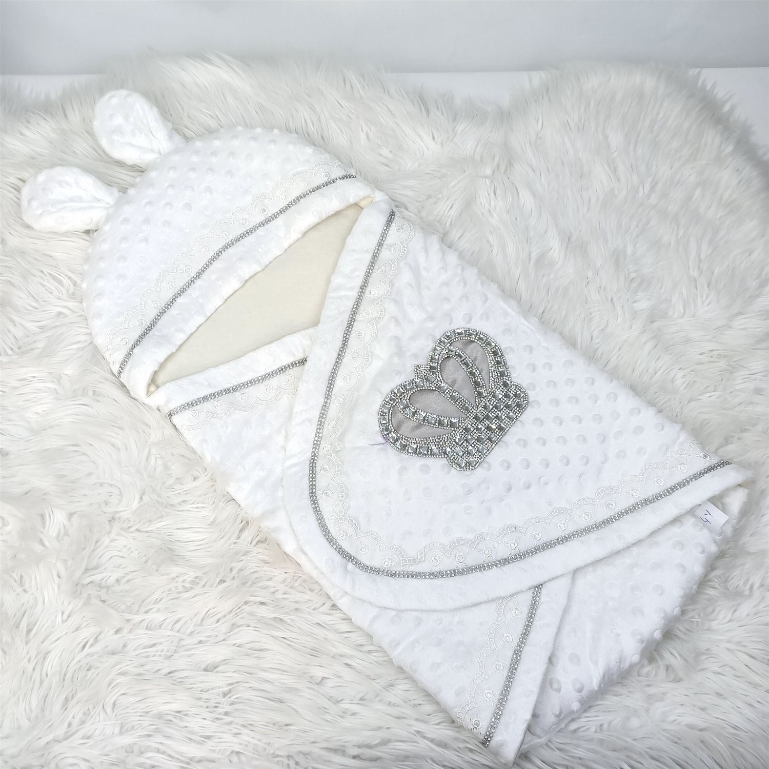 Jewelled Crown Velvet Swaddle ( Grey/Silver)