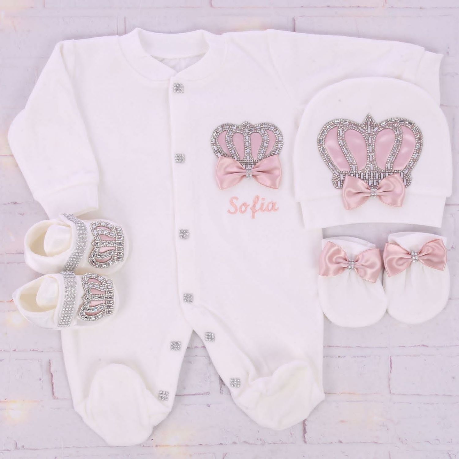 Handmade 𝗟𝘂𝘅𝘂𝗿𝘆 𝗡𝗲𝘄𝗯𝗼𝗿𝗻 Home Welcoming 5-Piece set ( blush bow silver crown)