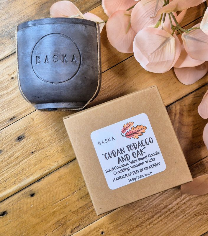 &quot;CUBAN TOBACCO &amp; OAK&quot; natural scented candle